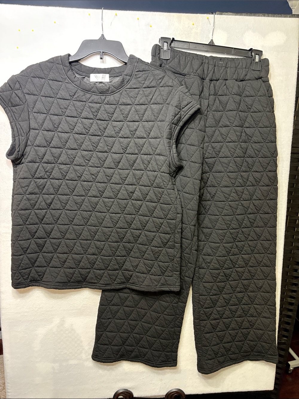 Liam & Co Black Quilted Queen Set NWOT SIZE SMALL